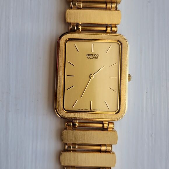 Seiko Quartz 7320-5889 Vintage Gold Tone Rectangular Dress Watch Japan 1984 - Picture 2 of 16